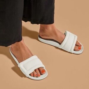 Olukai Sunbeam Slide off white Comfort Beach 10w